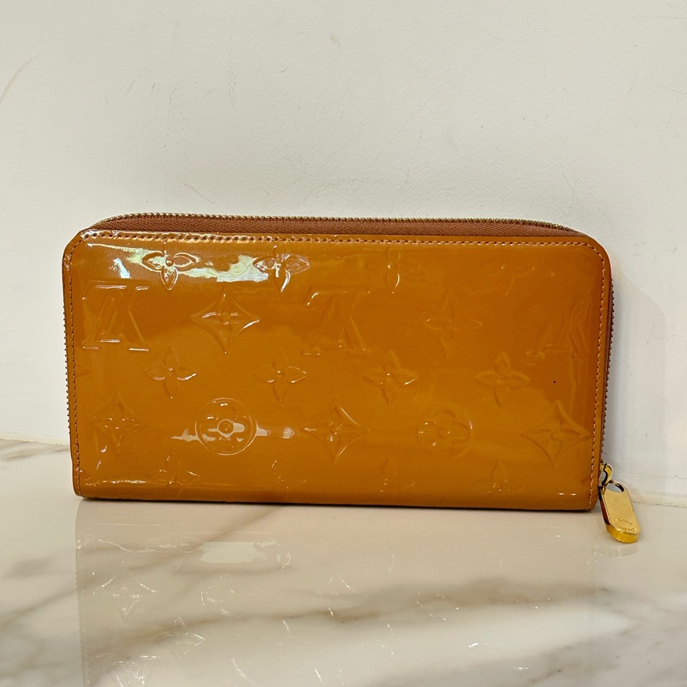 Louis Vuitton Vernis Zippy Wallet - Picture 2 of 9